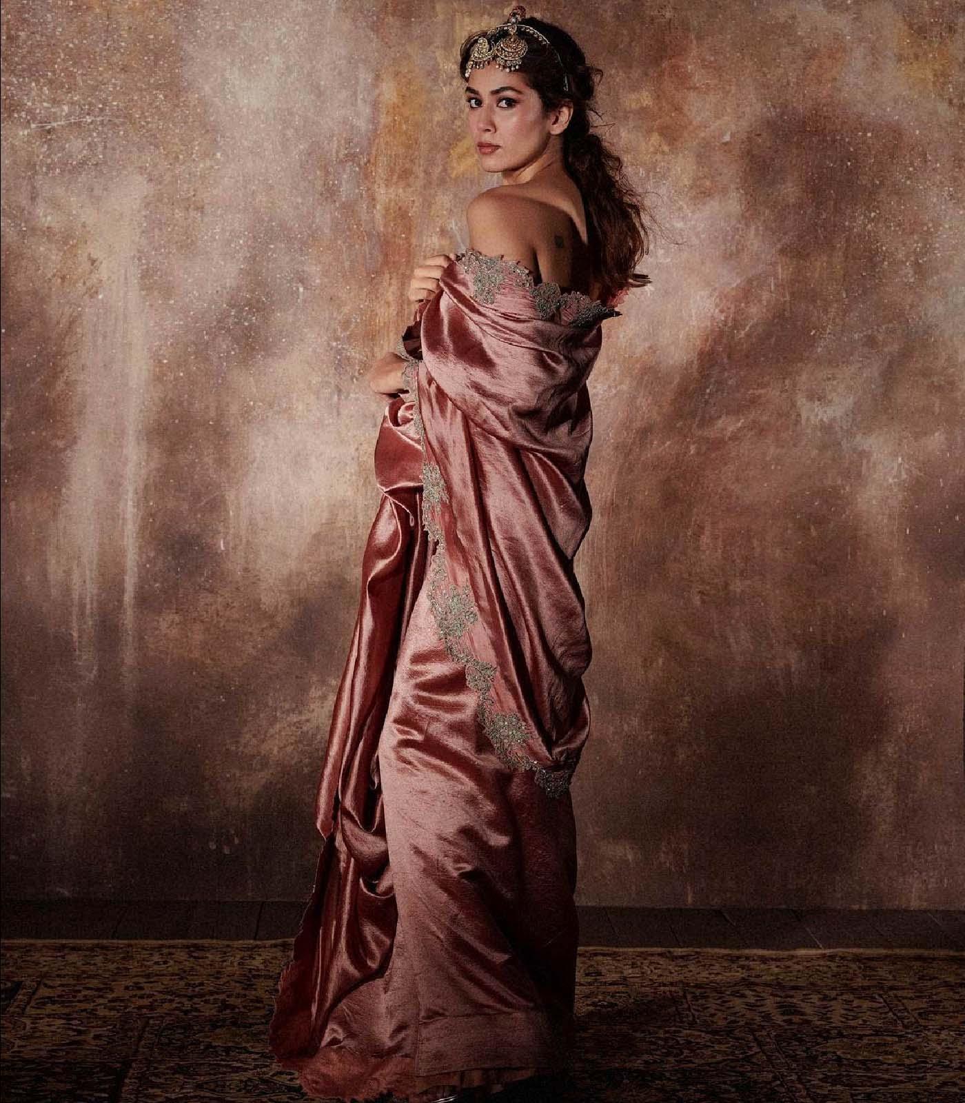 Mira Kapoor in Peach embroidered saree set - Jayanti Reddy